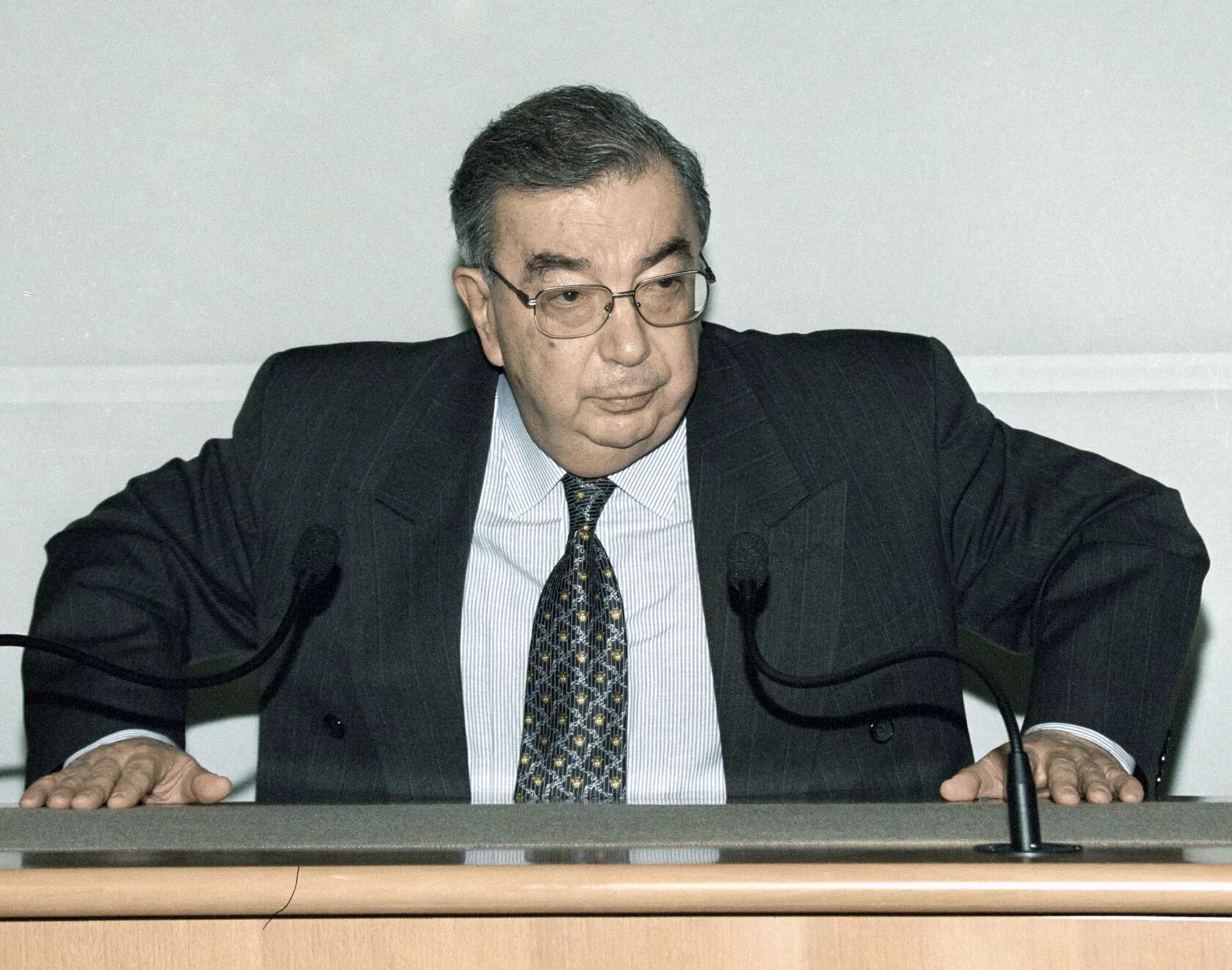 примаков 1998. примаков премьер-министр. премьер министр 1998 год. кириенко сергей владиленович 1998. серге́й владиле́нович кирие́нко.