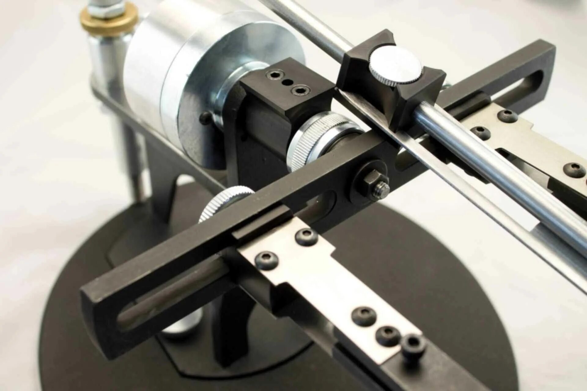 Приспособление для ножей