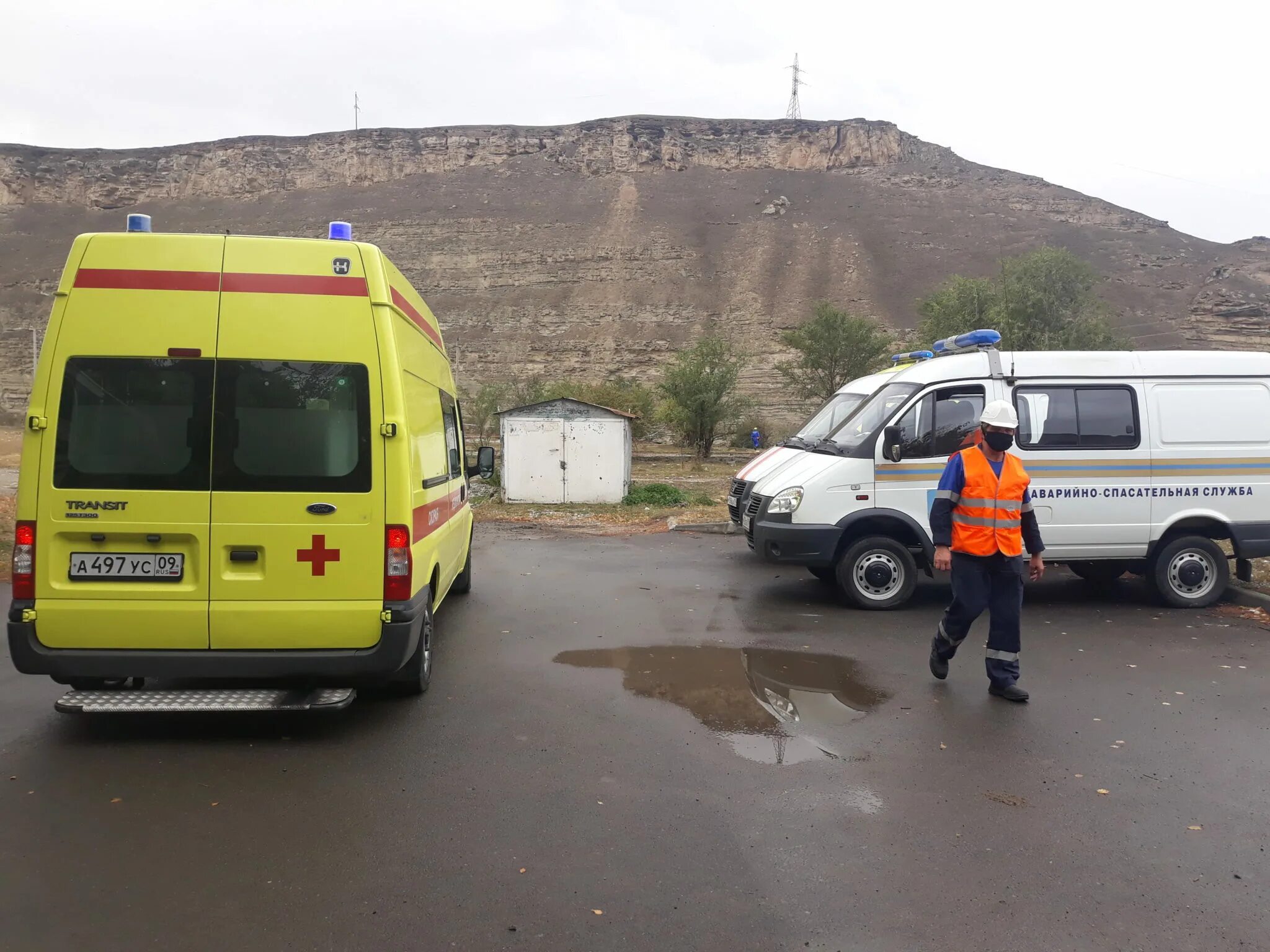 цмк и смп. центр медицины катастроф рк. мерседес спринтер реанимобиль. фцмк медицина катастроф. автомобиль скорой помощи.