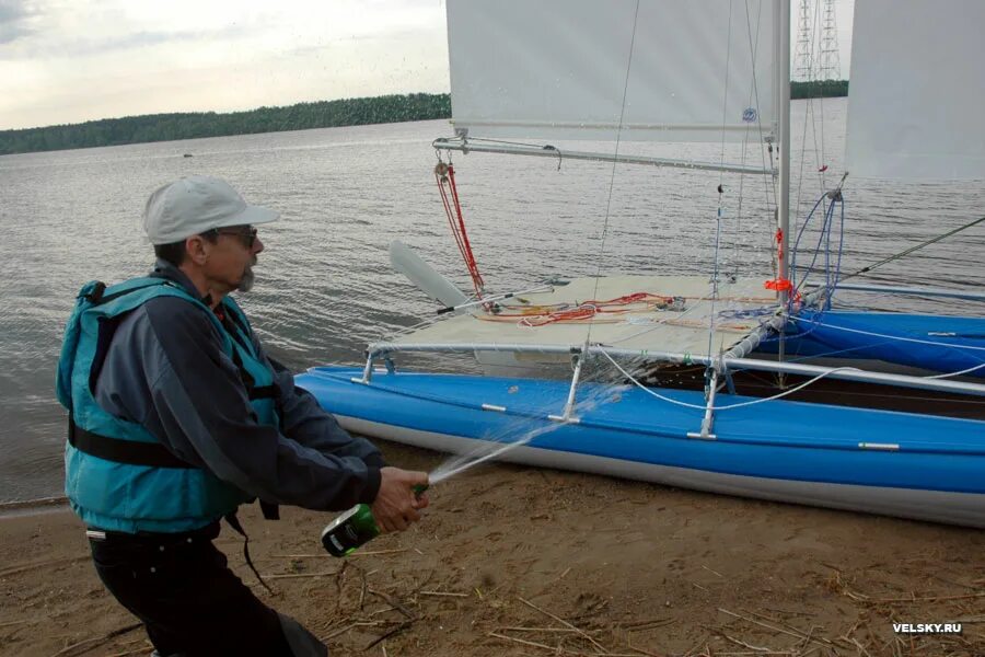 под гиком форум фордак. фордак под гиком. сибкат 18 катамаран. надувной катамаран альбатрос. лодка ротан тримаран.