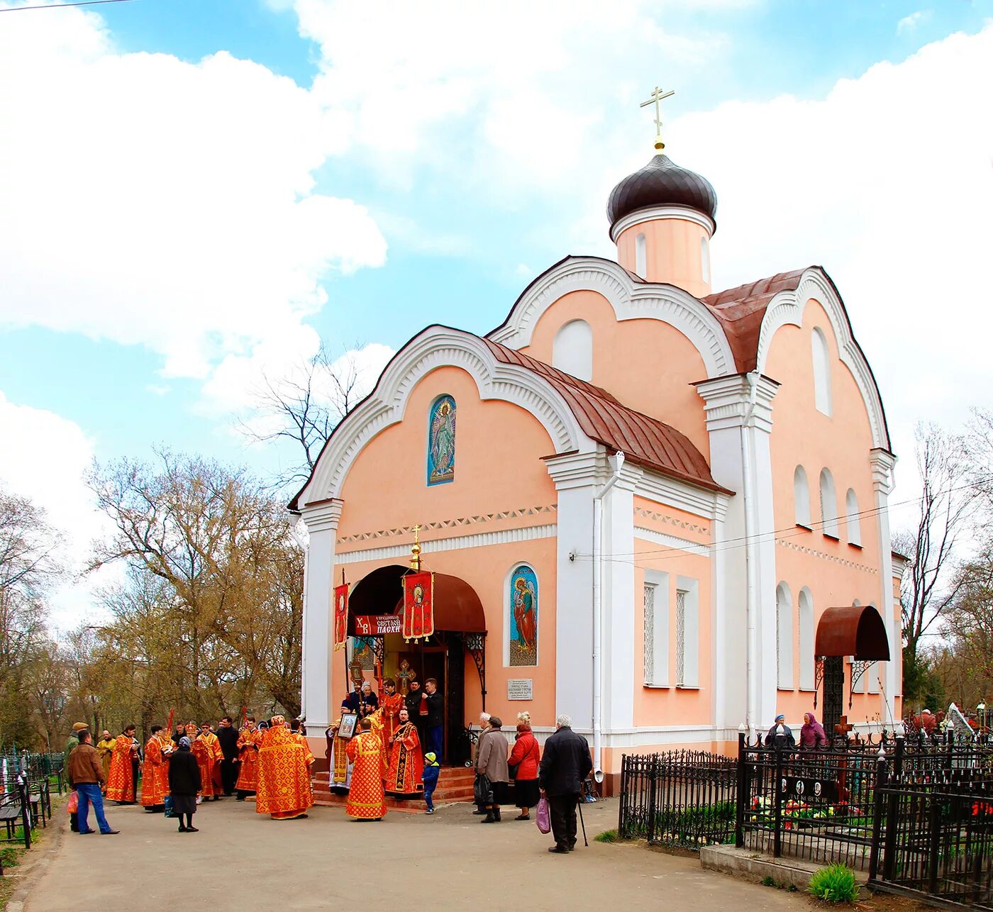 Афанасьевское кладбище в орле. Воскресенский храм города орла. Воскресенская Афанасьевская Церковь в Орле. Афанасьевское кладбище Орел. Церковь Воскресения Христова орёл.