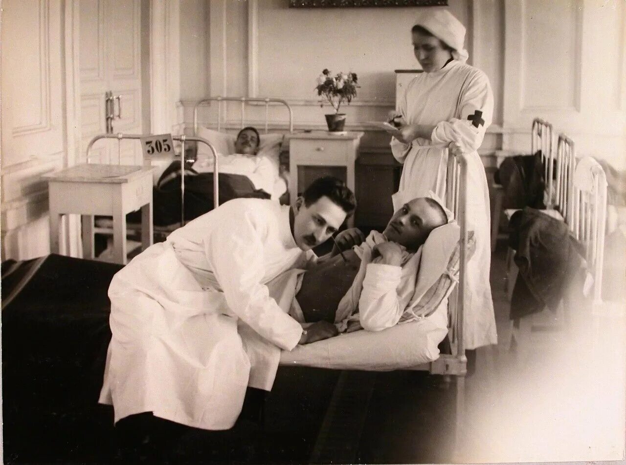 репин хирург павлов в операционном зале. первые годы работы врачом. показательная операция в клинике пирогова. первые годы работы врачом. ученые 20 века в лаборатории.