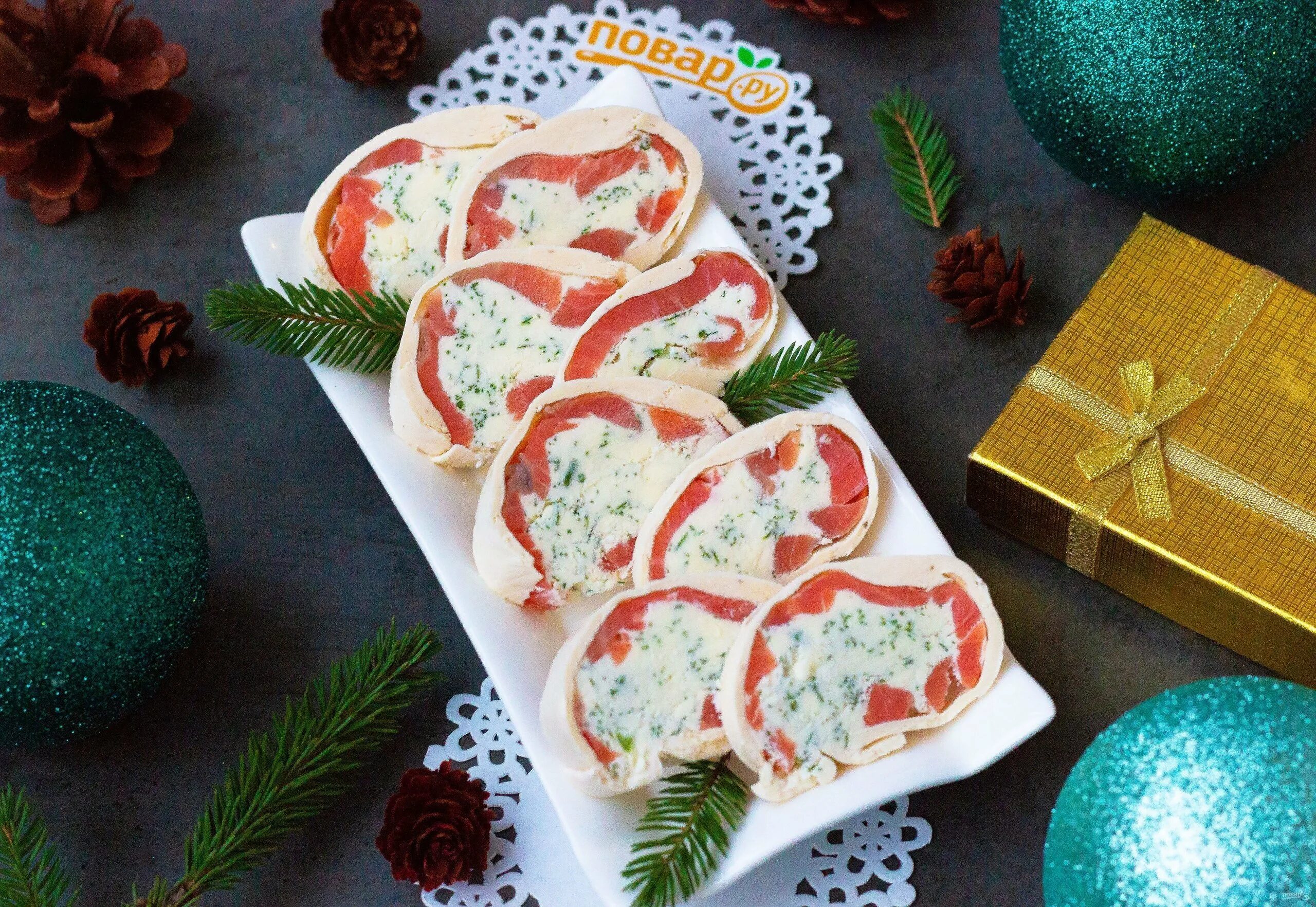 новогодние рулеты закуски