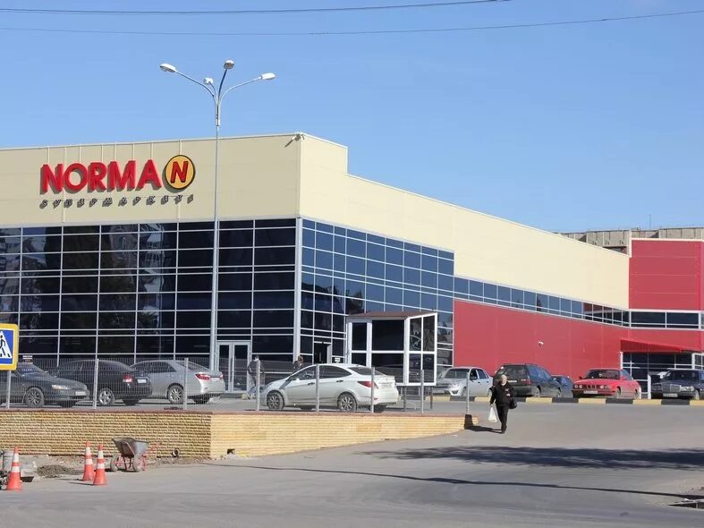 Норма караганда. Норма магазин караганда. магазин норман караганда. норма супермаркет. город караганда гипермаркеты.