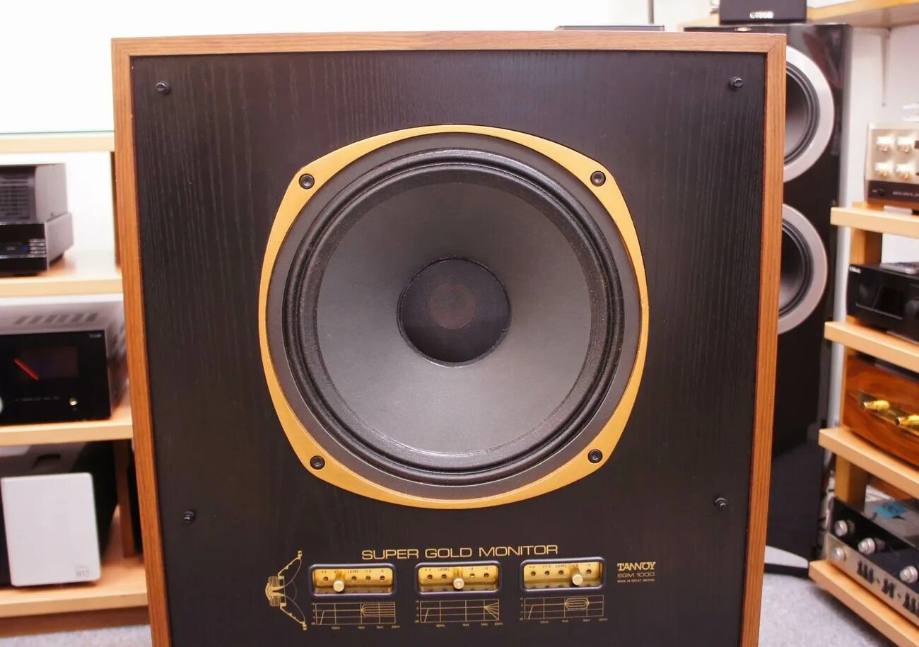 Tannoy Gold Monitor. Tannoy Monitor 15. Tannoy Monitor Gold LSU HF 15/8. Tannoy super Red Monitor 10b.