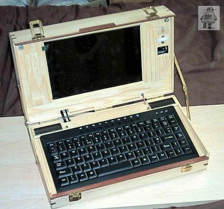 Самодельный ноутбук. Raspberry Pi Laptop. Raspberry Pi переносной компьютер. Laptop Case Raspberry Pi. Деревянный корпус для ноутбука.