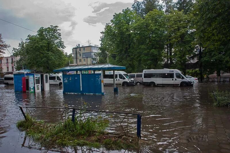 Бежица куйбышева. Брянск Бежица потоп. Ливень в Брянске Куйбышева. Бежица наводнение. Бежица Брянск.