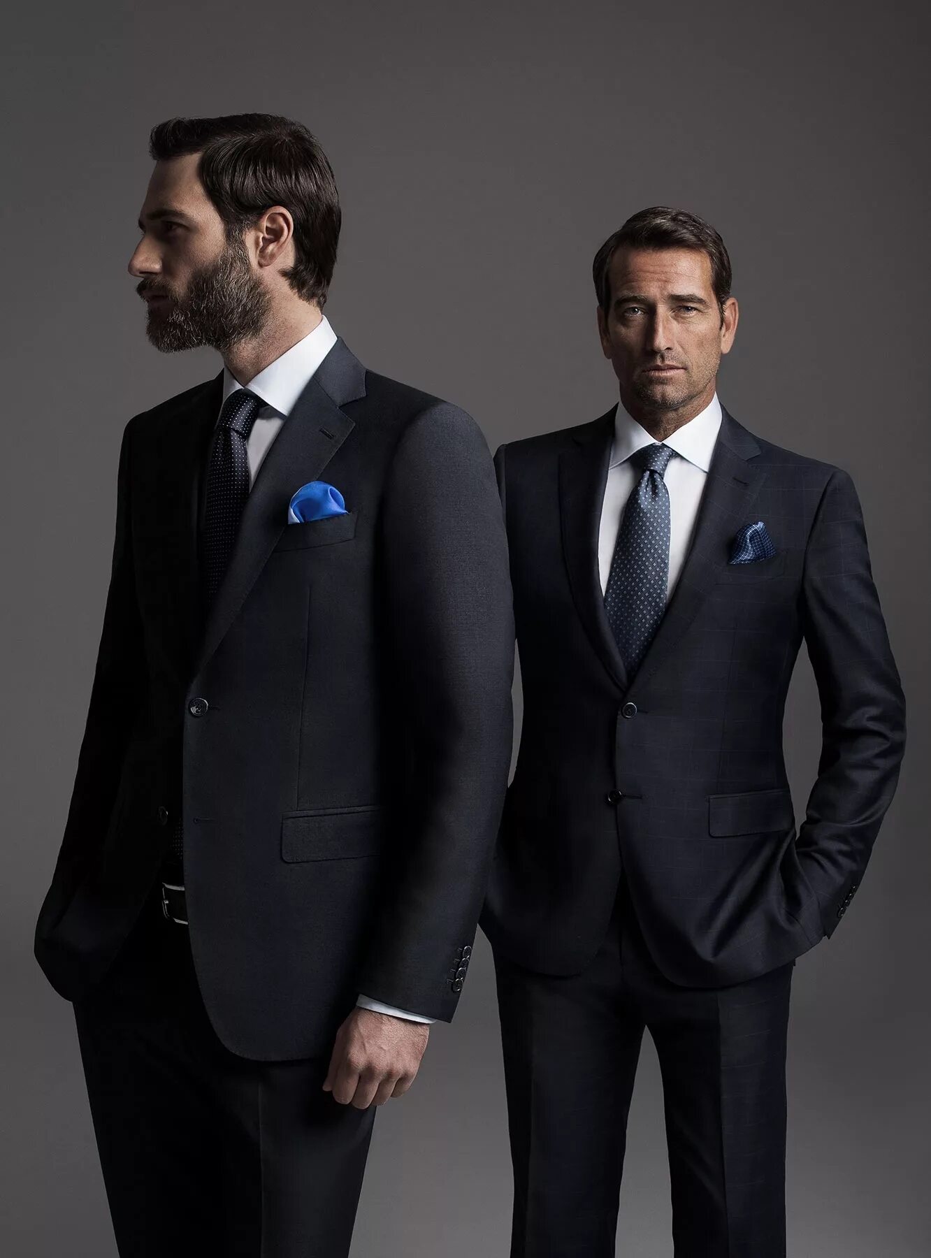 много мужчин в костюмах. магазин мужской одежды химки. магазин мужской одежды albione. Albione метрополис. магазин мужской одежды albione.