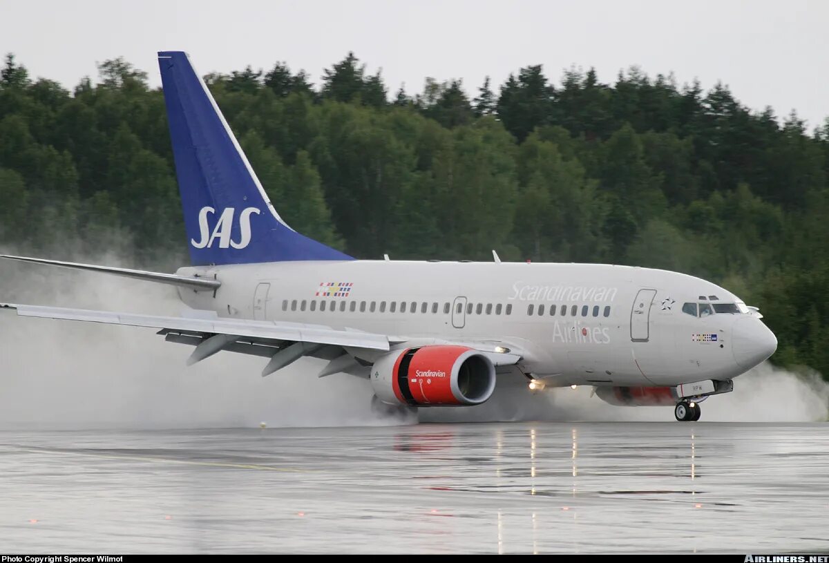 Sas airlines. Боинг 737 600. авиакомпания sas боинг 737. 737-600 sas airlines. скандинавиан авиакомпания.