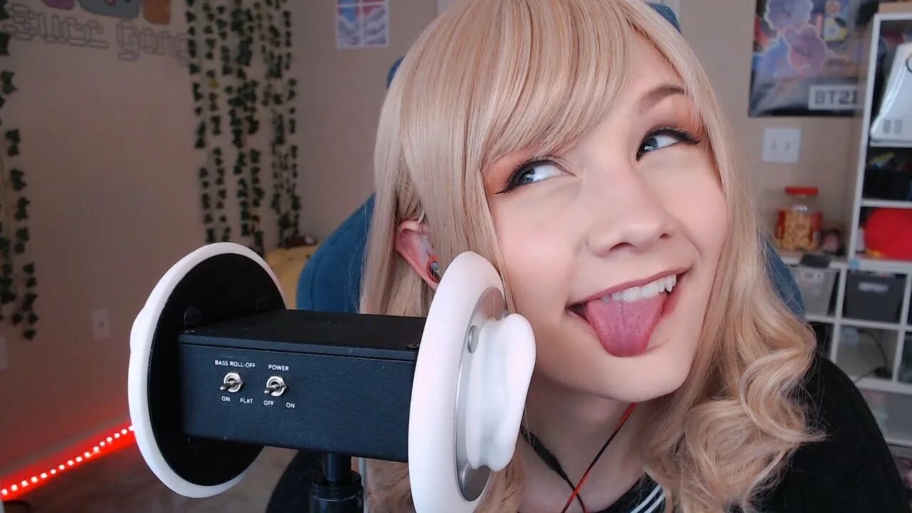 Asmr only fan. Miinu Inu ASMR. Soly АСМР. АСМР Хэйдзо.