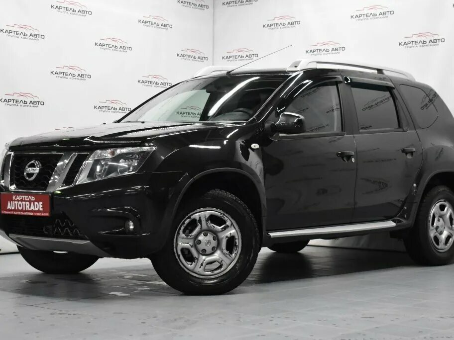 Купить авто за 1500000 рублей. Nissan Terrano 143 л.с. 2017. Ниссан Террано 3 d10. Ниссан Террано черный. Внедорожники до 1500000.