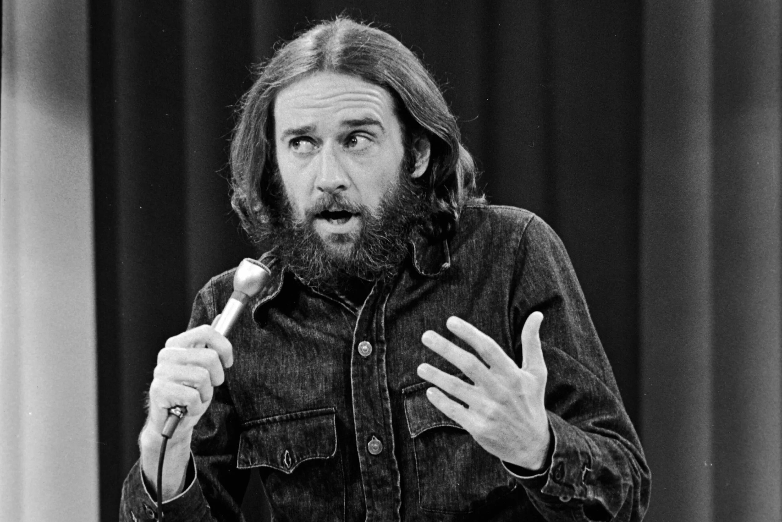 George carlin. Джордж Карлин. Стендап комик Джордж Карлин. Джордж Карлин фото. Джордж Карлин в молодости.