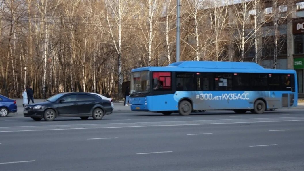 Тольятти пермь автобус. Машины автобусы. Автобус в городе. Автобус 415.