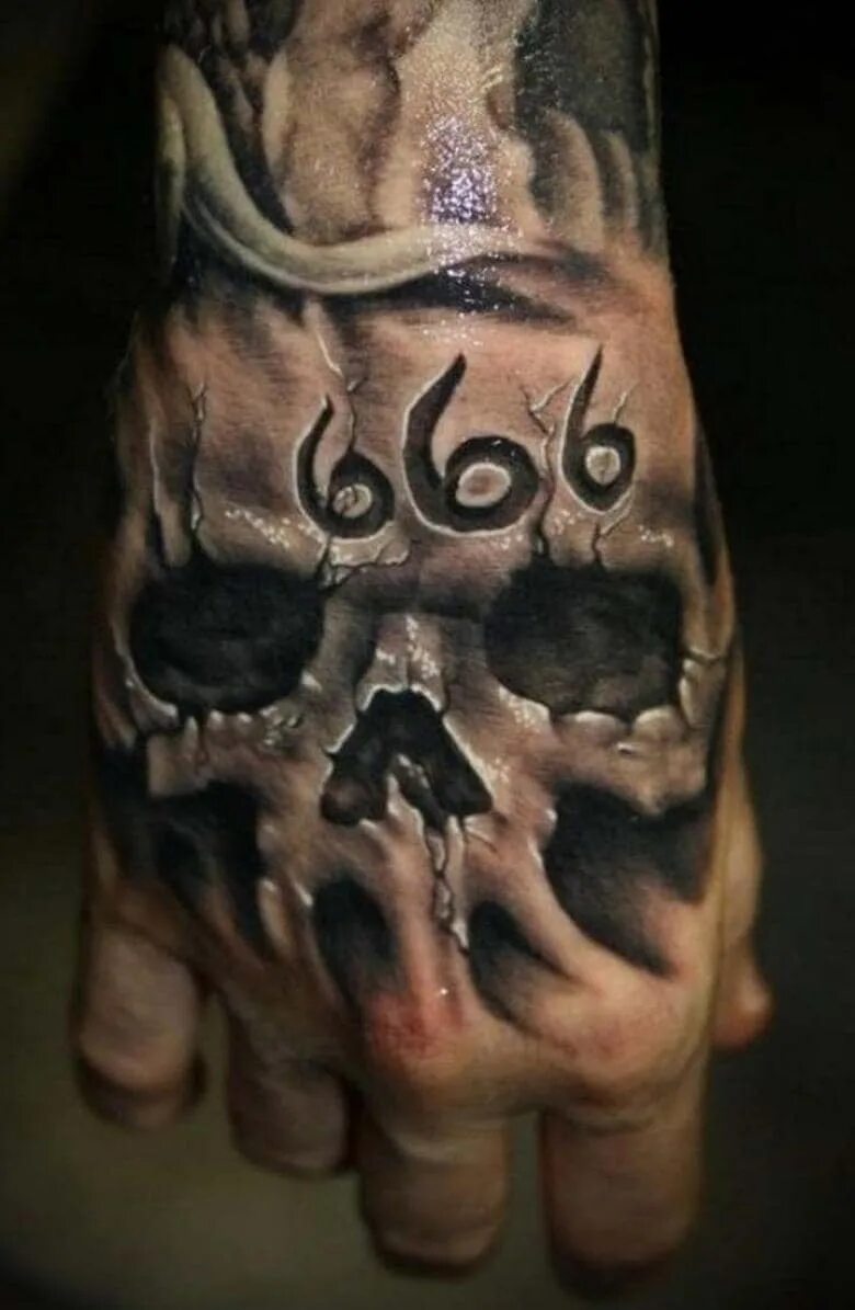 Временная татуировка хной. Тату на кисти мужские цветные. Тату на кисти мужские. Тату на кисти женские. Тату аист на руке.