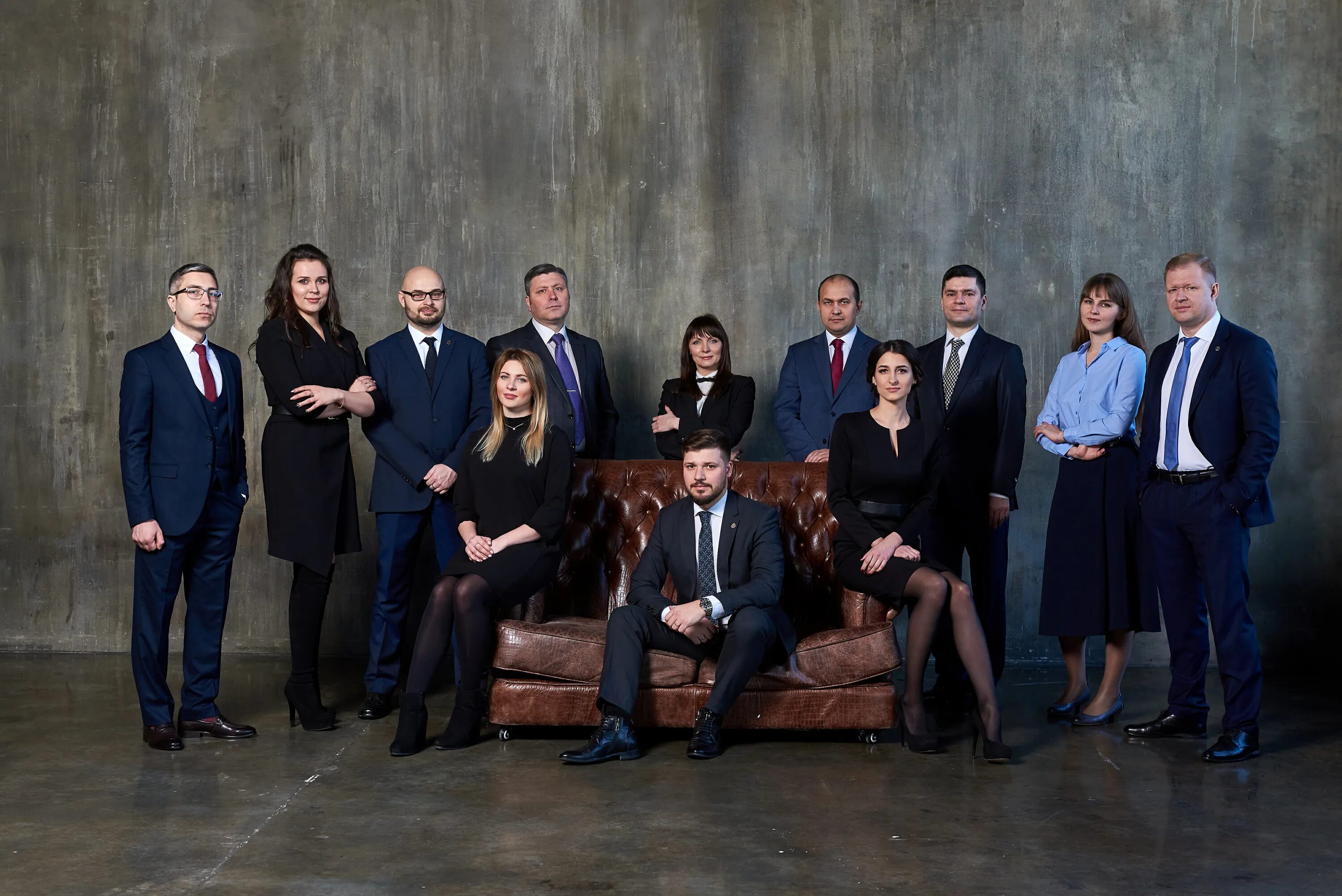 Адвокат егоров и партнеры. Адвокатская компания. Коллегия адвокатов подшибякин матвеев и партнеры. Коллектив юристов. Ошеров михаил александрович.