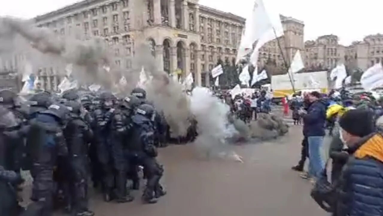 Протесты в Киеве. Майдан митинг. Митинг 20 февраля
