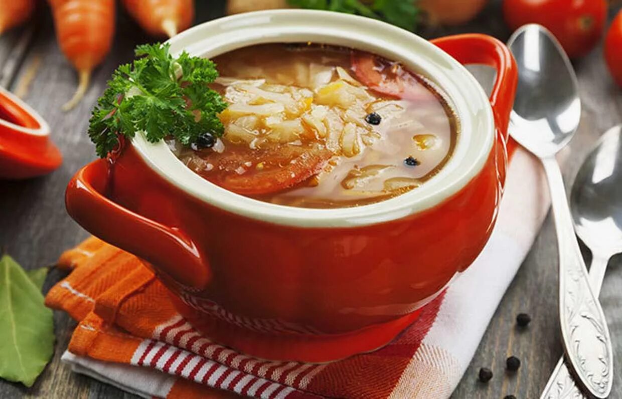 Best soup. Для супа. Заправочные супы. Суп в кастрюле. Суп в супнице.