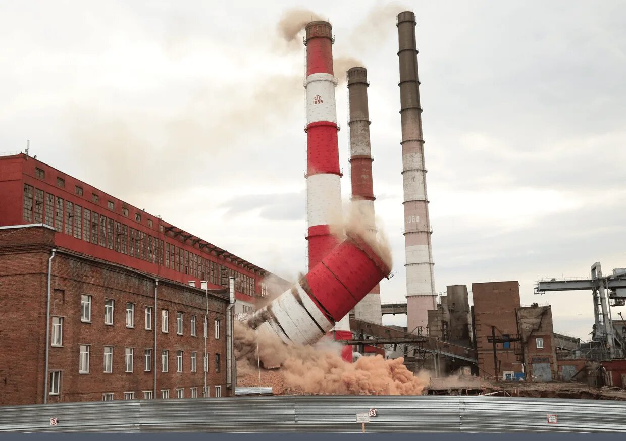 Труба тэц 1 красноярск. Тэц-2 норильск дымовая труба. Градирня тэц. Читинская тэц-1. Дымовая труба экибастузской грэс-1.