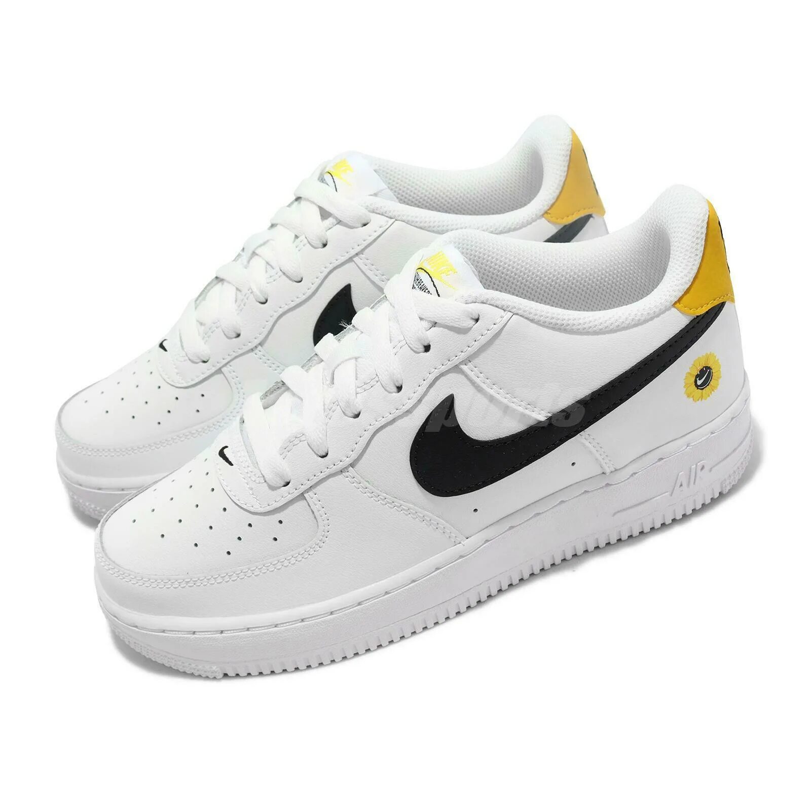 Nike 24. Air Force 1 Mid. Найк Daybreak белые. Найки с крылышками. Найк 24