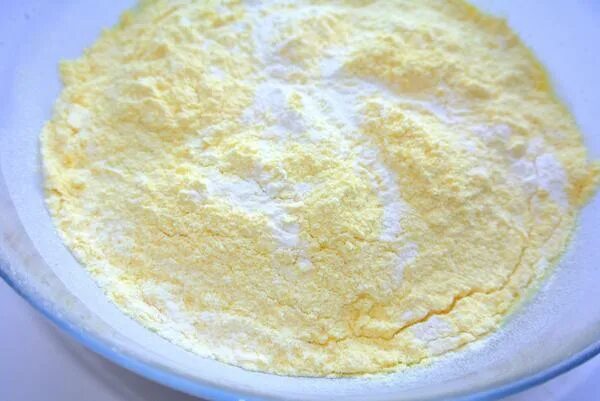 хлеб бездрожжевой 400г. пшенично-кукурузный хлеб. хлеб из кукурузной муки в духовке. хлеб из кукурузной муки без глютена. хлеб из кукурузной муки.