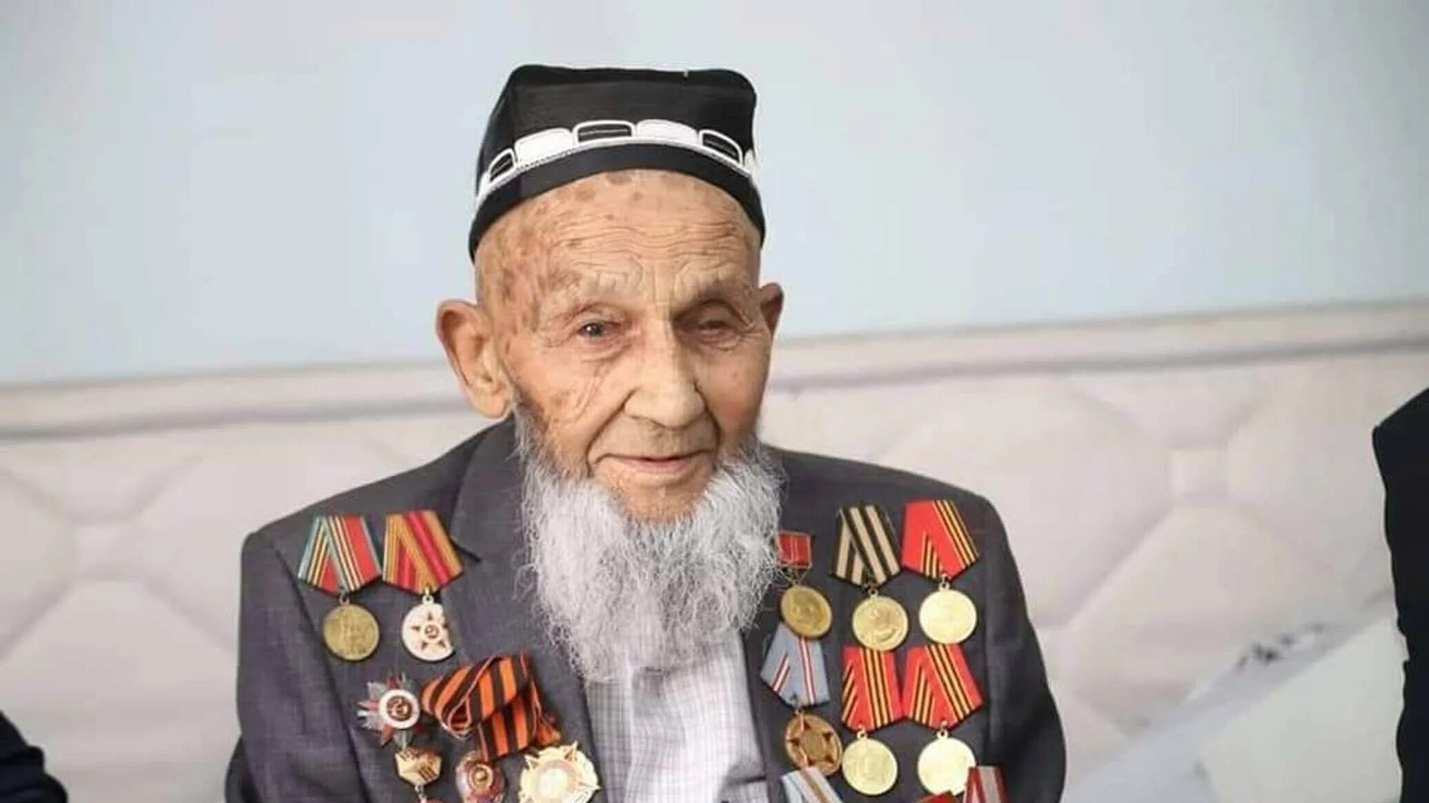 Абдували Каюмов ветеран. Ветераны ВОВ. Фото ветеранов Таджикистана.