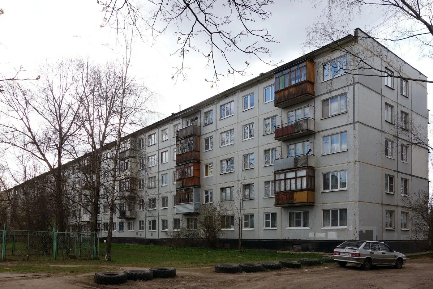 Октябрьская 12 2. Октябрьская 1 великий новгород. октябрьская 4 великий новгород. улица октябрьская дом 1 великий новгород. октябрьская 2 корпус 2 великий новгород.