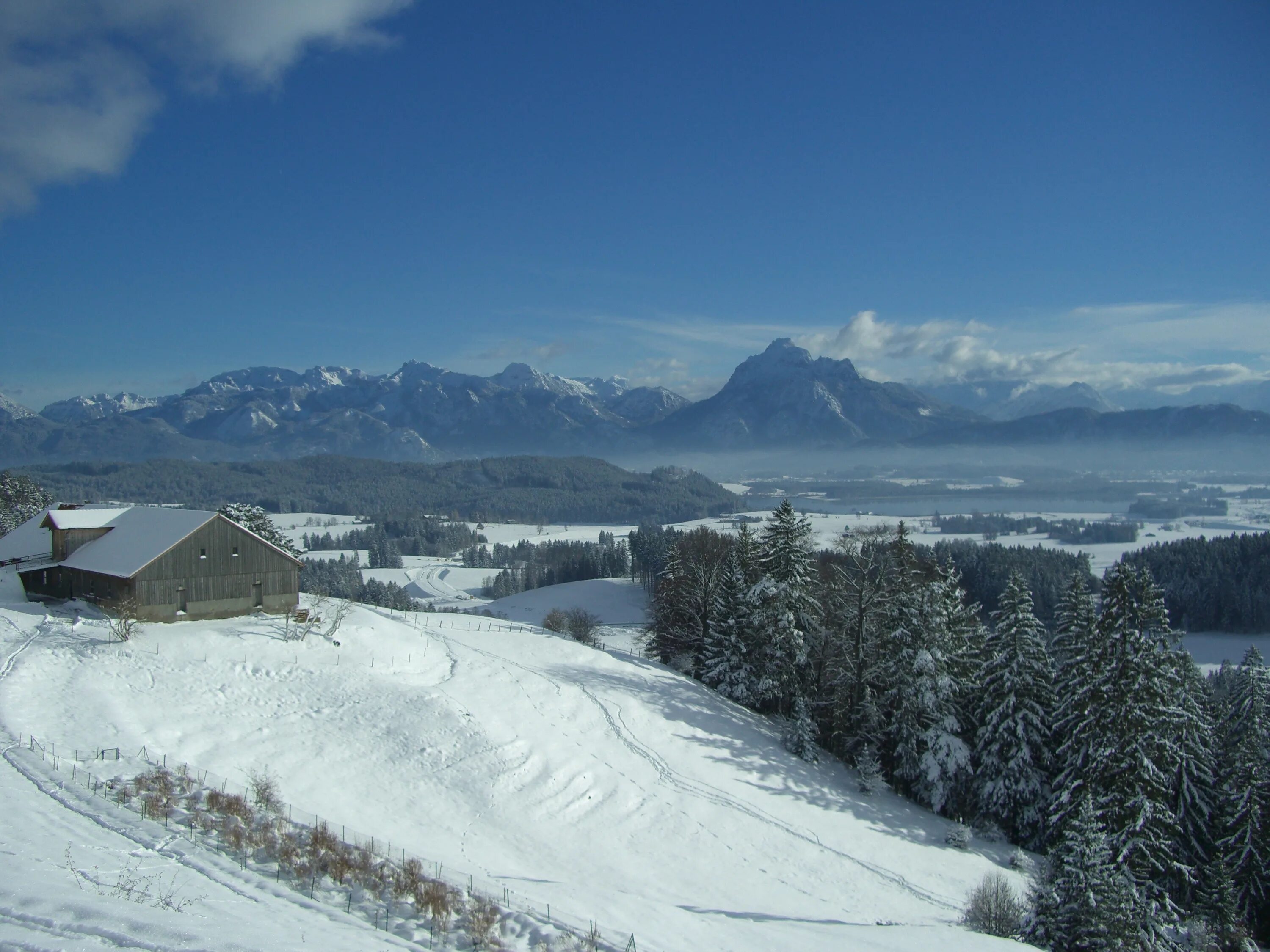 Курорт в альпах 6 букв сканворд. Альпы панорама. Winter Mountain Panorama. Выпашный сеег.