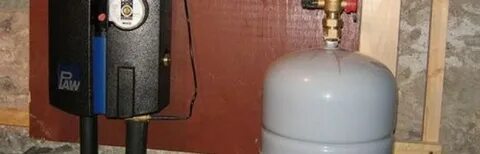 Воздух в расширительном бачке котла навьен