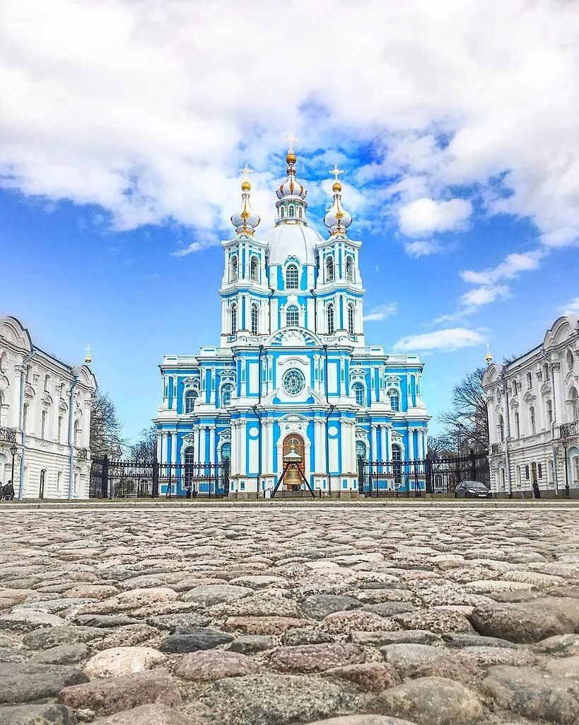Сайт смольного собора в санкт петербурге. Смольный монастырь в санкт-петербурге. смольный собор в петербурге. смольный собор 2025. морской смольный собор.