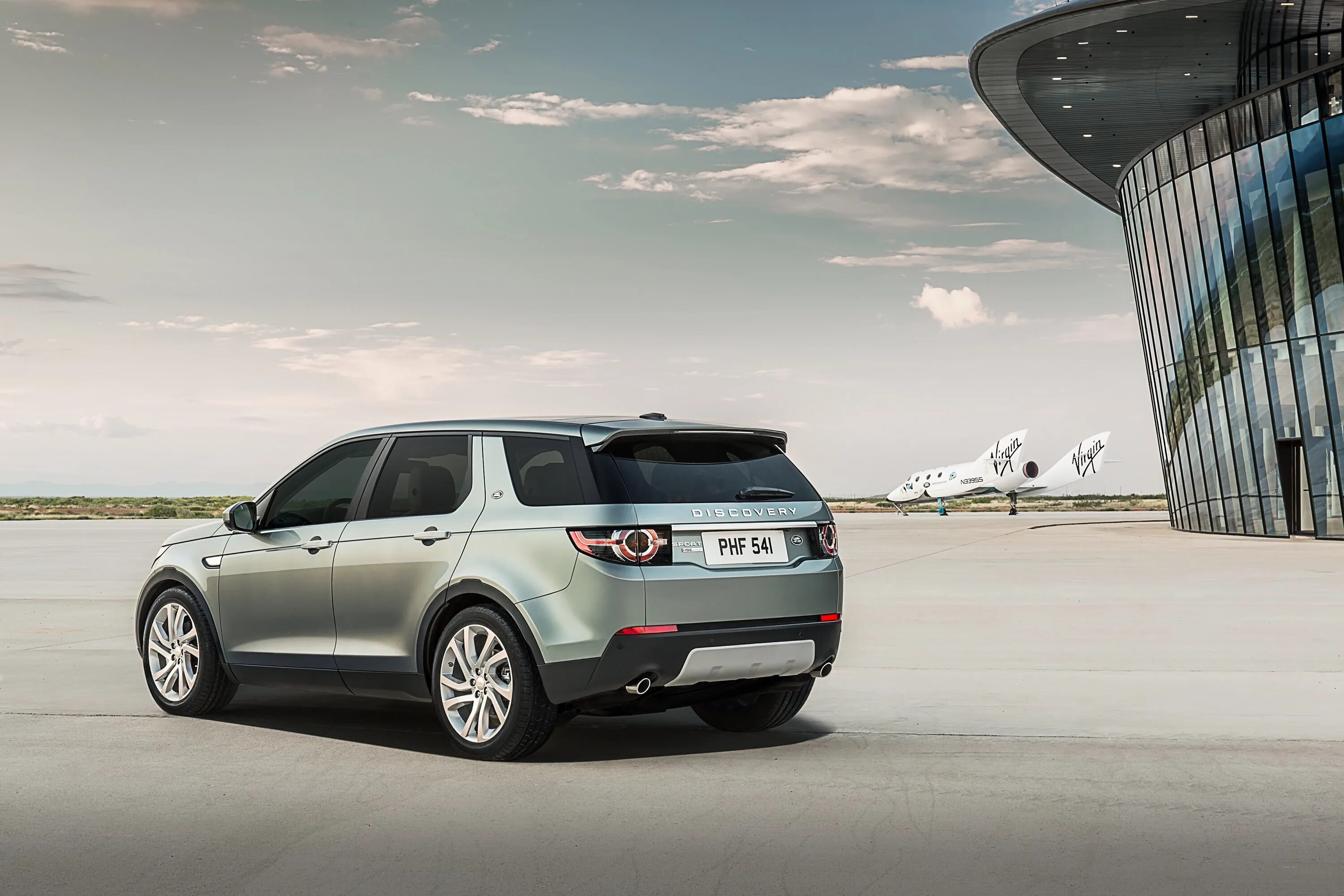 Land rover discovery 3 sport. ленд ровер дискавери спорт 2015. диски ленд ровер. ленд ровер 2015. Discovery 2015.
