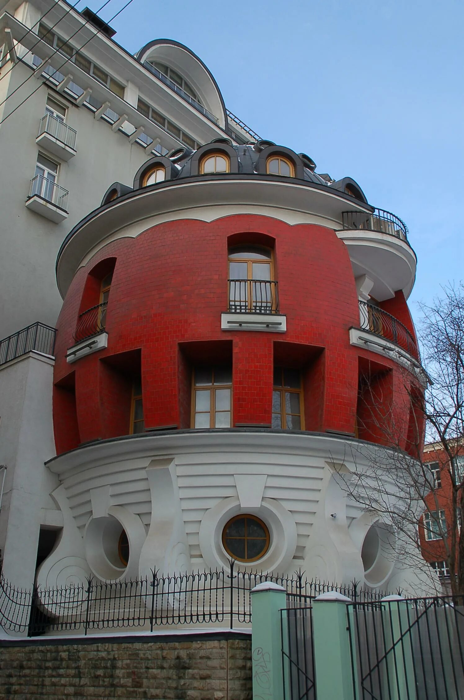 дом-яйцо на улице машкова архитектура. московский театр et cetera. ул. ул. у́лица машкова дом яйцо.