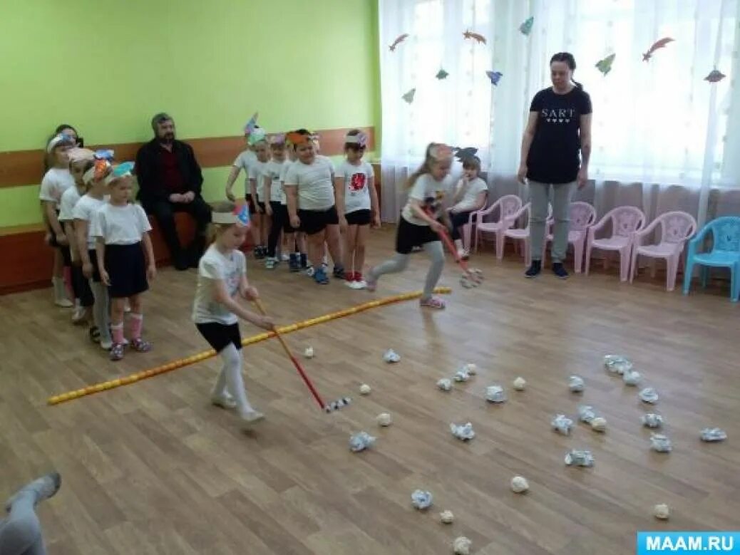 Сценарий спортивный праздник подготовительная группа. Спортивное развлечение в детском саду. Спортивный праздник к Дню космонавтики в старшей группе. Спортивное развлечение подготовительная. Эстафеты на день космонавтики в детском саду в старшей группе.