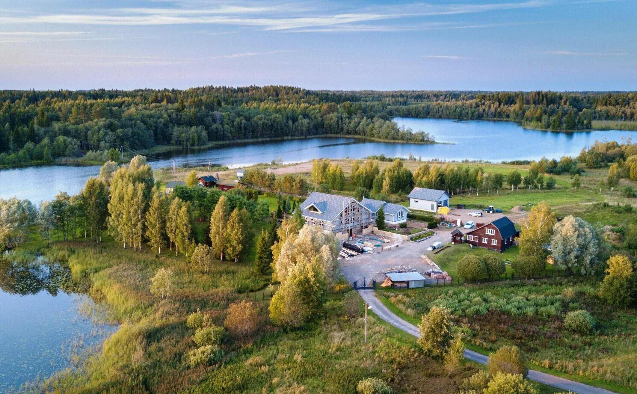 Парки новгородской области. Валдайский национальный парк озеро Валдайское. Озеро ужин на Валдае. Озеро Нелюшка Валдайский район. Валдайский национальный парк ООПТ.