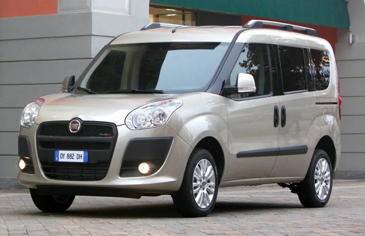 Фиат Добло новый. Fiat Doblo 2023. Фиат Добло 2 поколение. Фиат Добло 2008. Пежо купил фиат