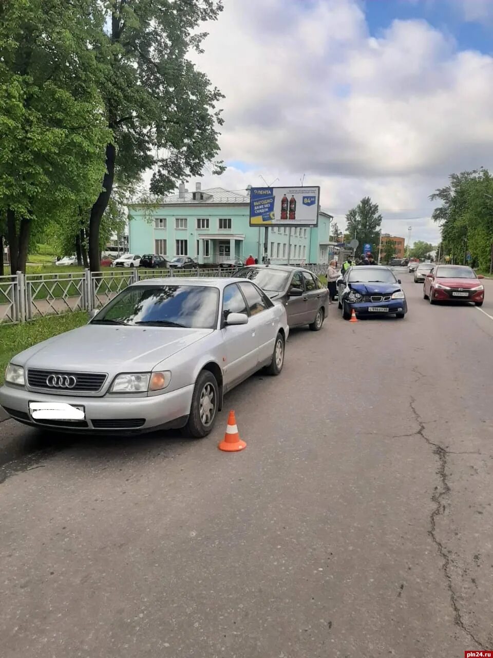 Происшествия в пскове сегодня. Авария на Вокзальной Псков вчера.