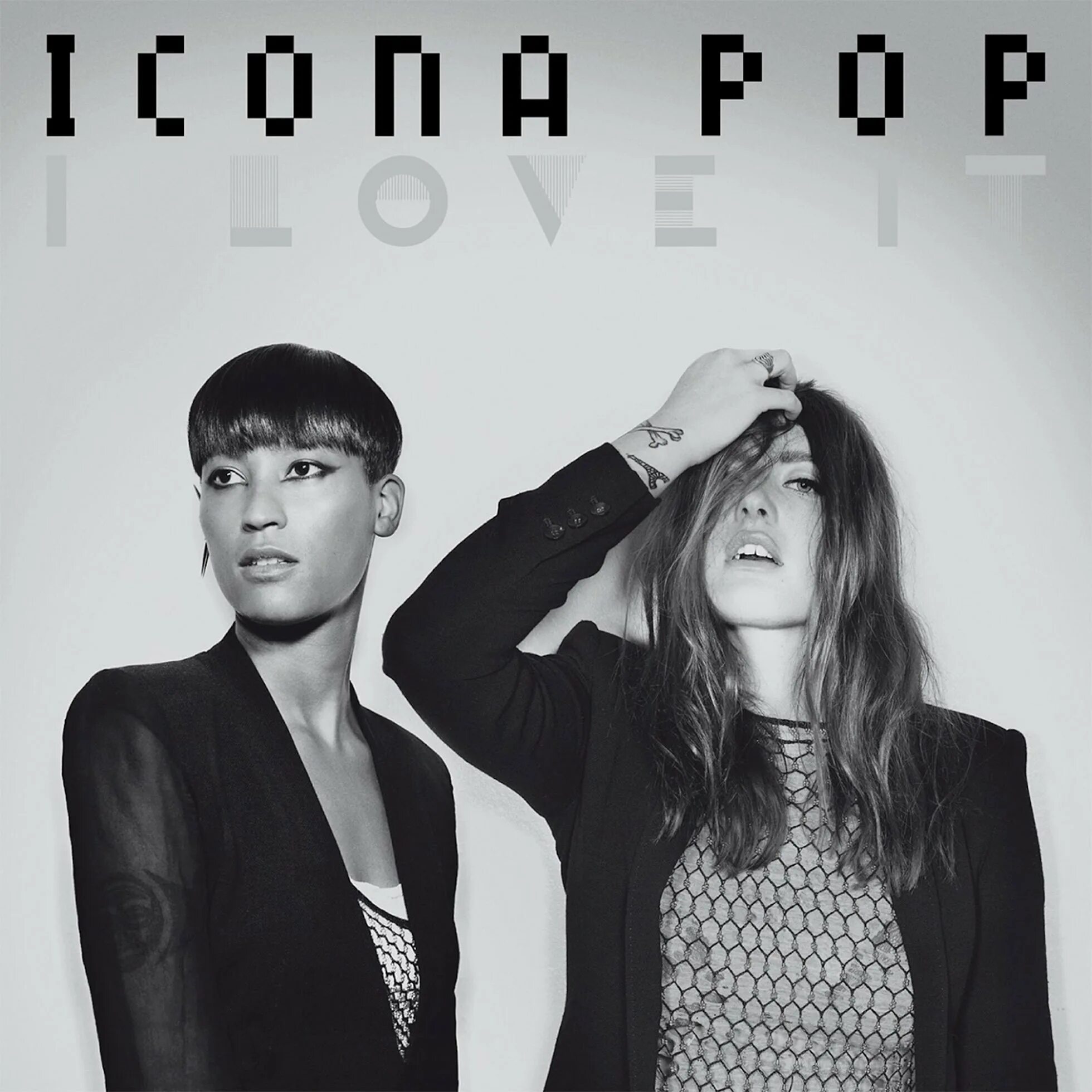 Charli xcx. Icona pop i love it перевод. Группа icona pop. Icona pop i love it. I love it перевод icona pop перевод.