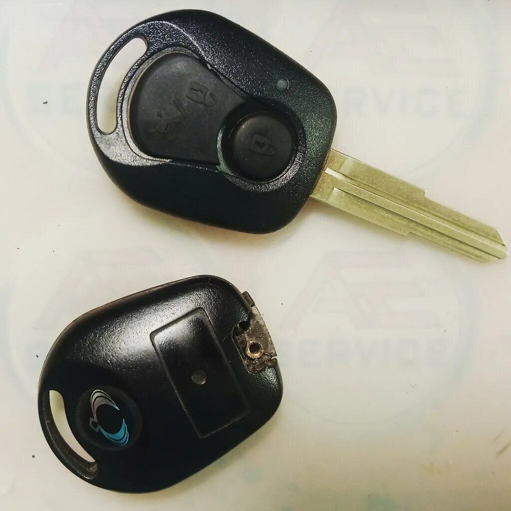 автоключ с чипом разрез. магазин автоключ в орле. ключ зажигания зид 250. магазин автоключ орел. магазин автоключ в орле.