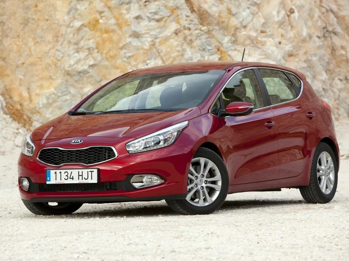 Kia Ceed 2012. Kia Ceed 2012 хэтчбек. Kia СИД 2012. СИД хэтчбек 2012. Сид в сборе