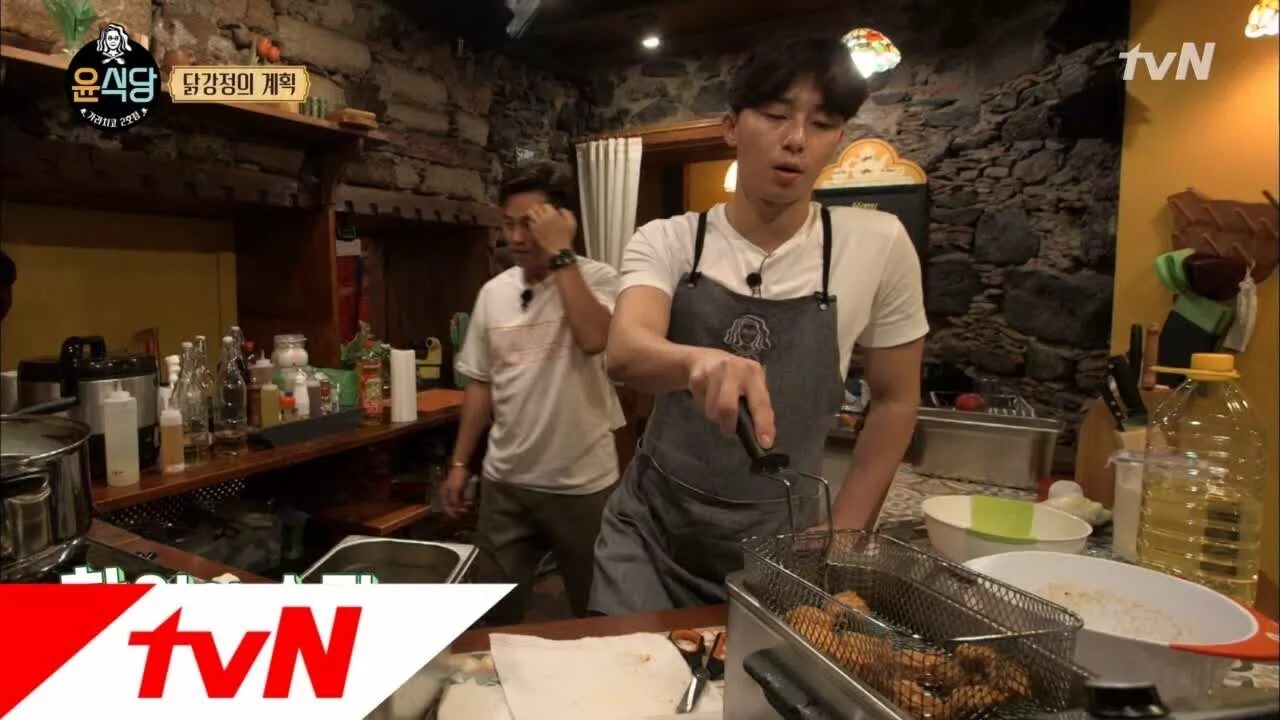 Кухня юн. Юные на кухне. кухня юн шоу. кухня юн 2. джун ресторан.