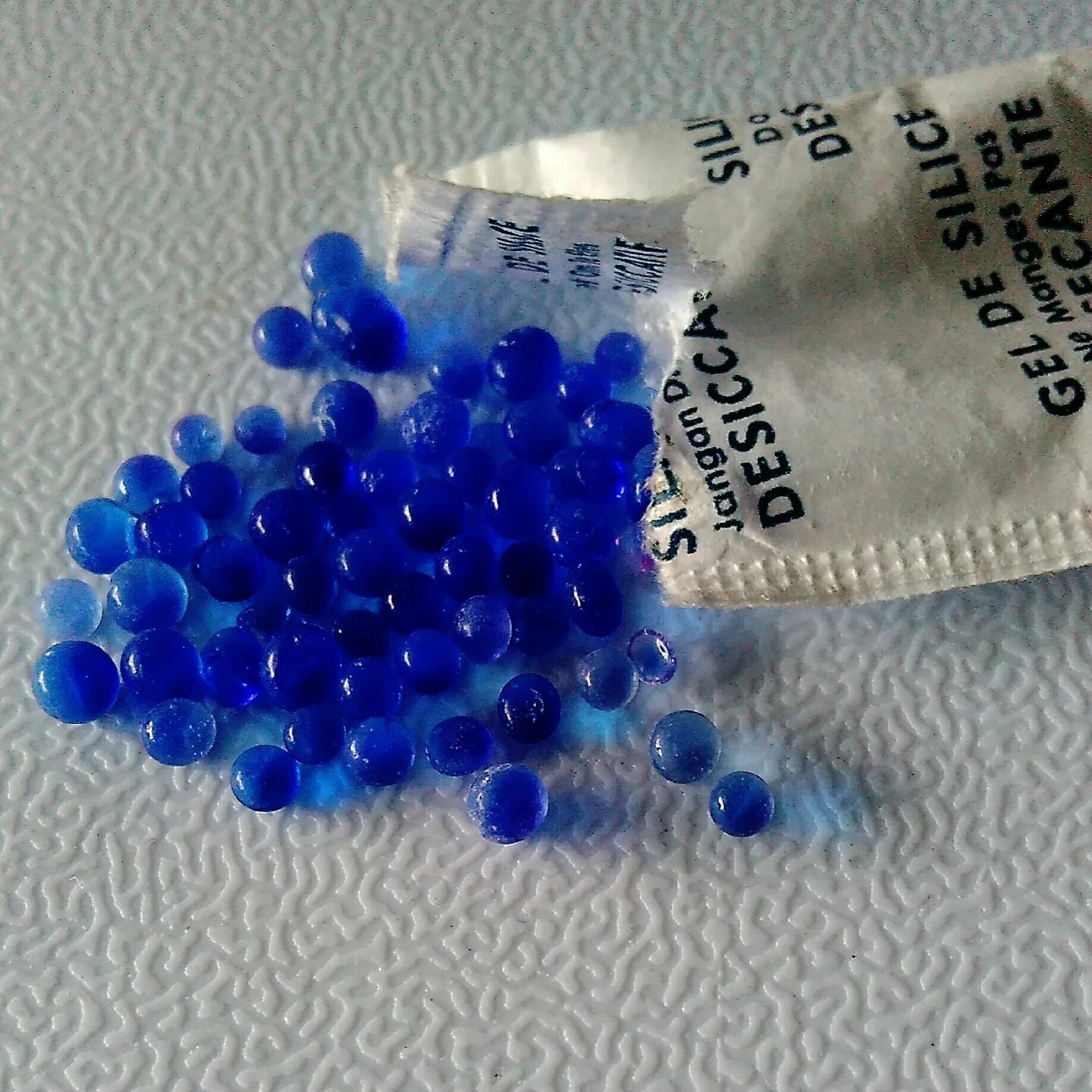 Раствор силиката натрия формула. Силикагель. Силикагель кскг 25 кг. Силикагель кскг. Силикагель структура.