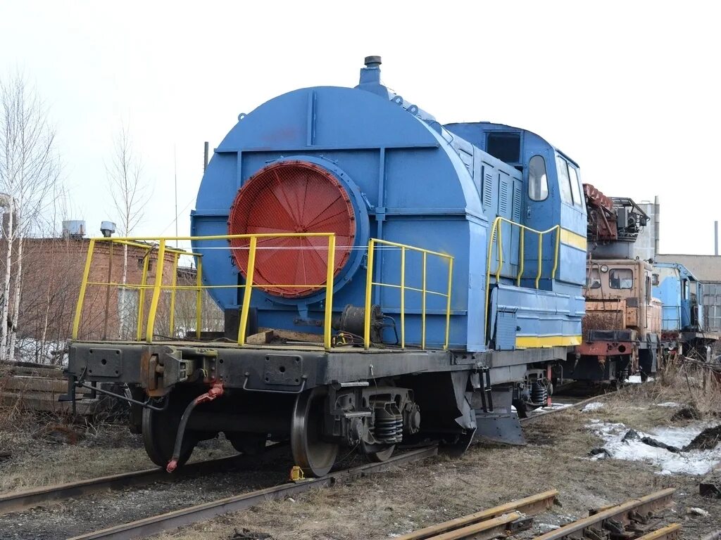 Пом ii. Снегоочиститель жд ветерок. путевая очистительная машина пом-1. снегоочиститель вентиляторный железнодорожный. реактивный снегоочиститель жд.