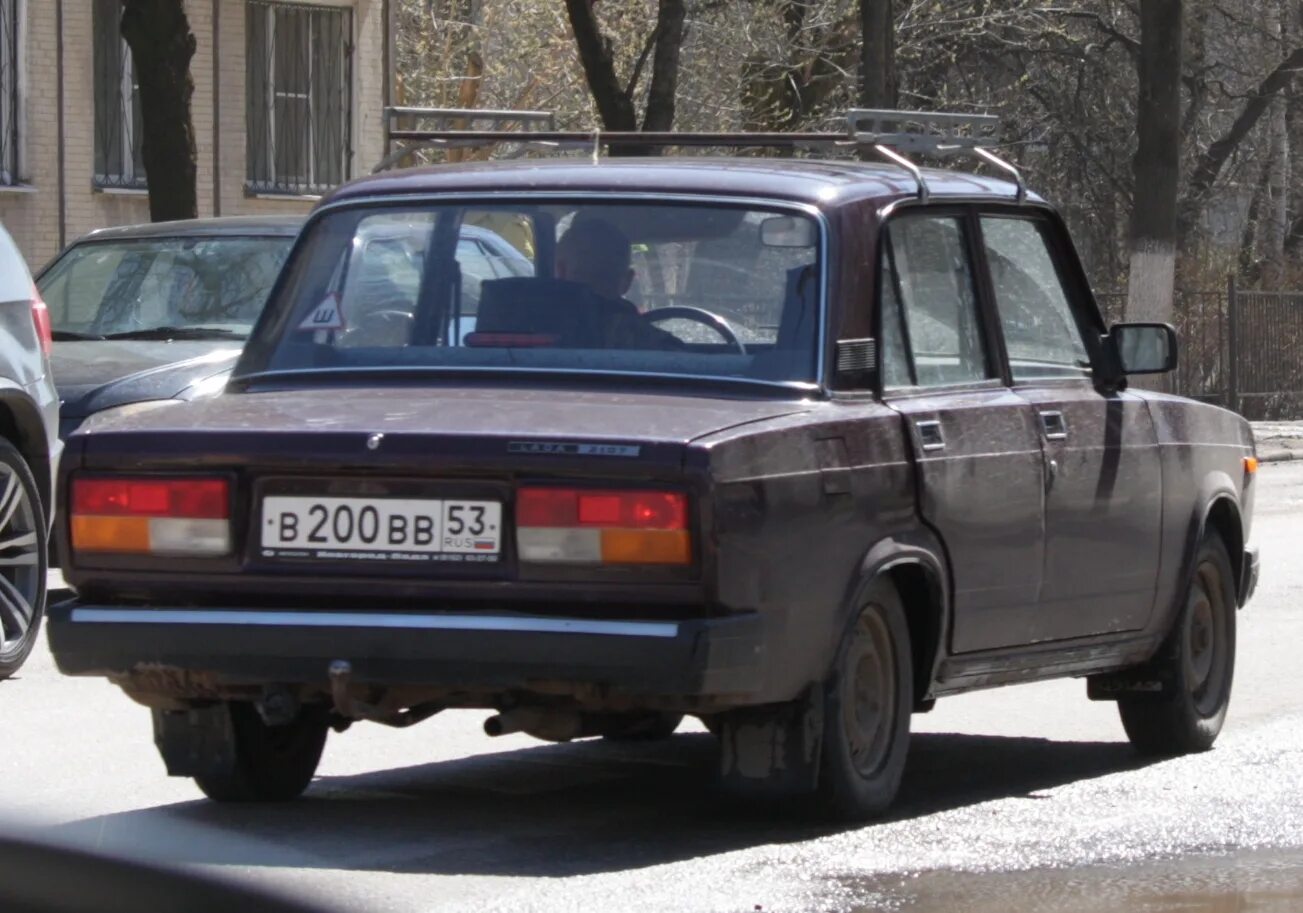 Вв 200. В200вв77. ваз 053. е243вв53. номера машин новгородской области.