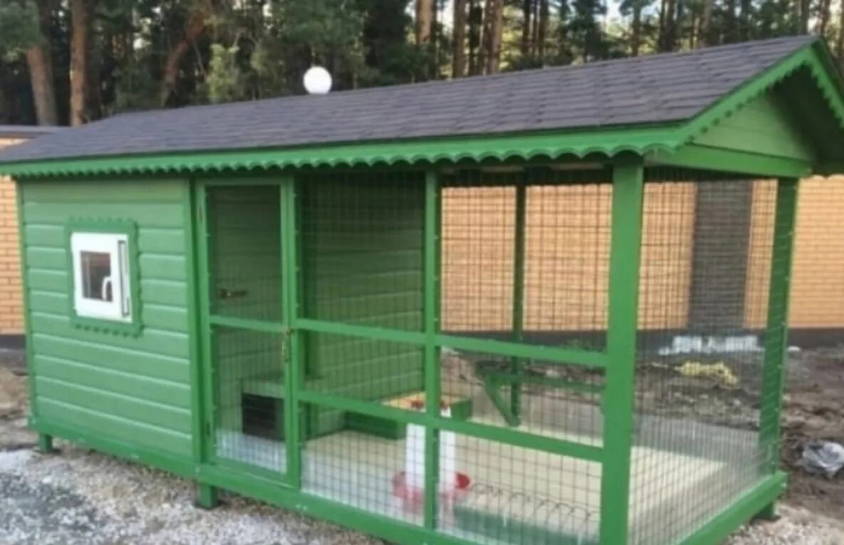 Зимний вольер для кур. Курятник на 20 кур всесезонный. Недорогой курятник на 10 кур. Миникурятник курдом 5. Недорогой курятник на 10 кур.