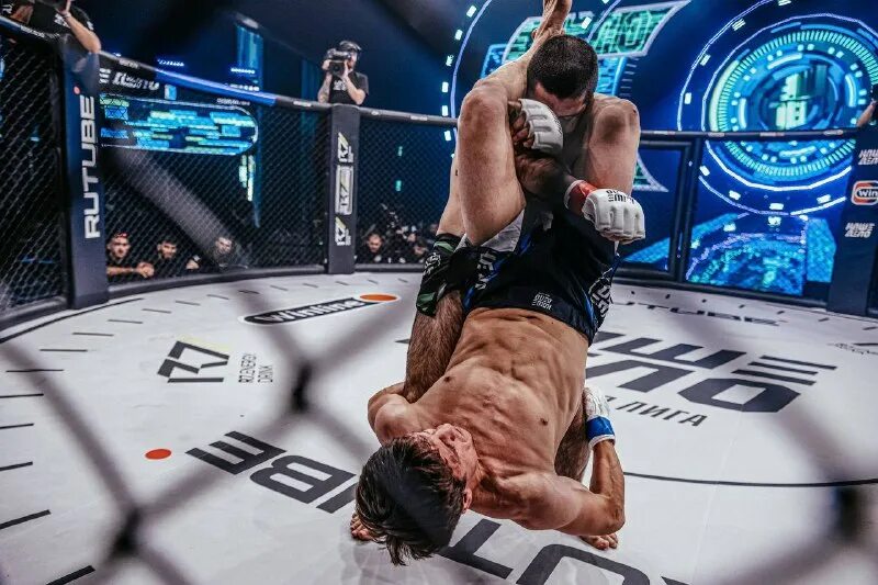 Магомедрасул гасанов мма. Мурад халидов боец. Чеченский боец из польши. Мамед халидов польский боец без правил. Ислам халидов бокс.