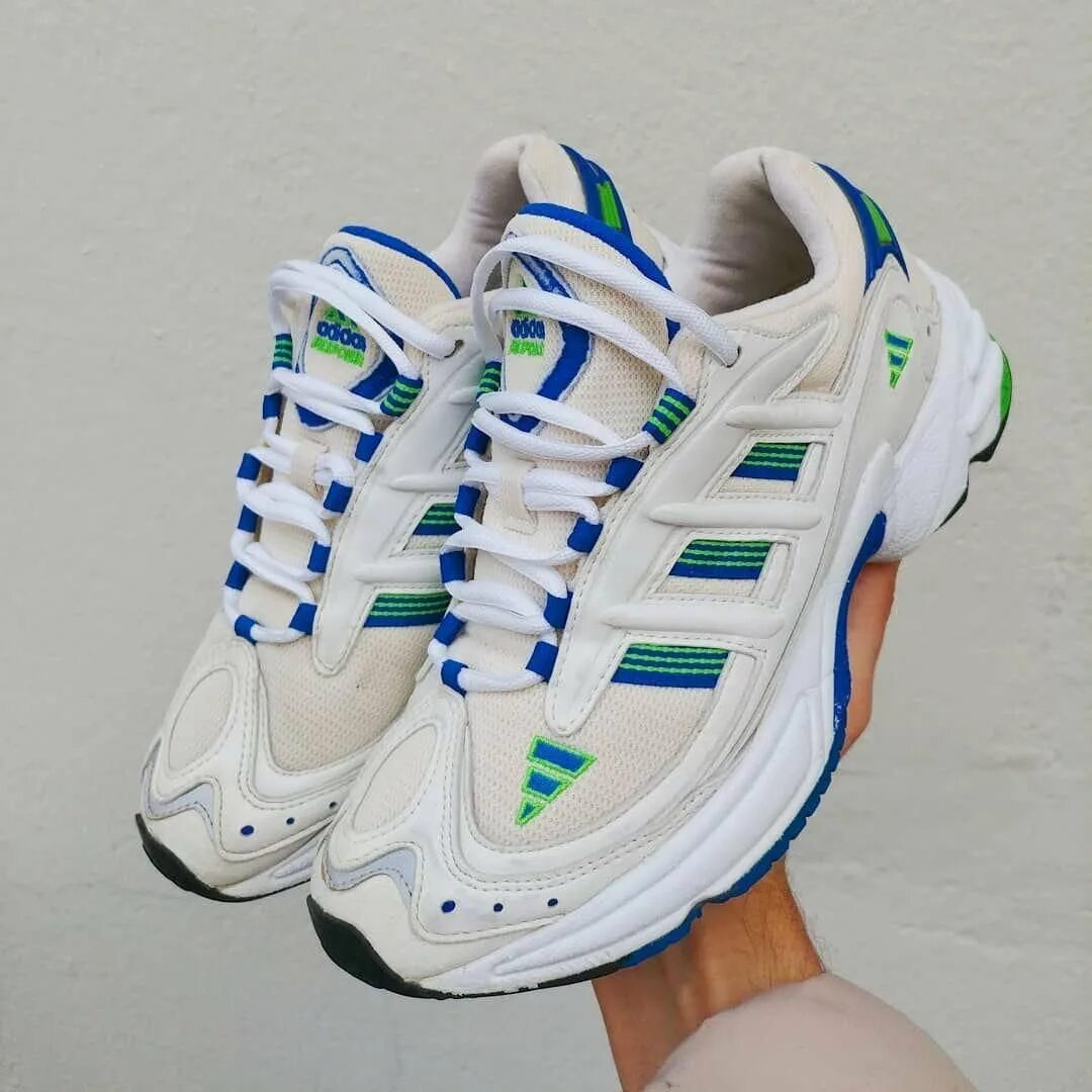 Адидас 2000 годов. Кроссовки adidas response 1998. Adidas Galaxy Torsion 1998. Кроссовки адидас Equipment 1998. Adidas Torsion 1998.