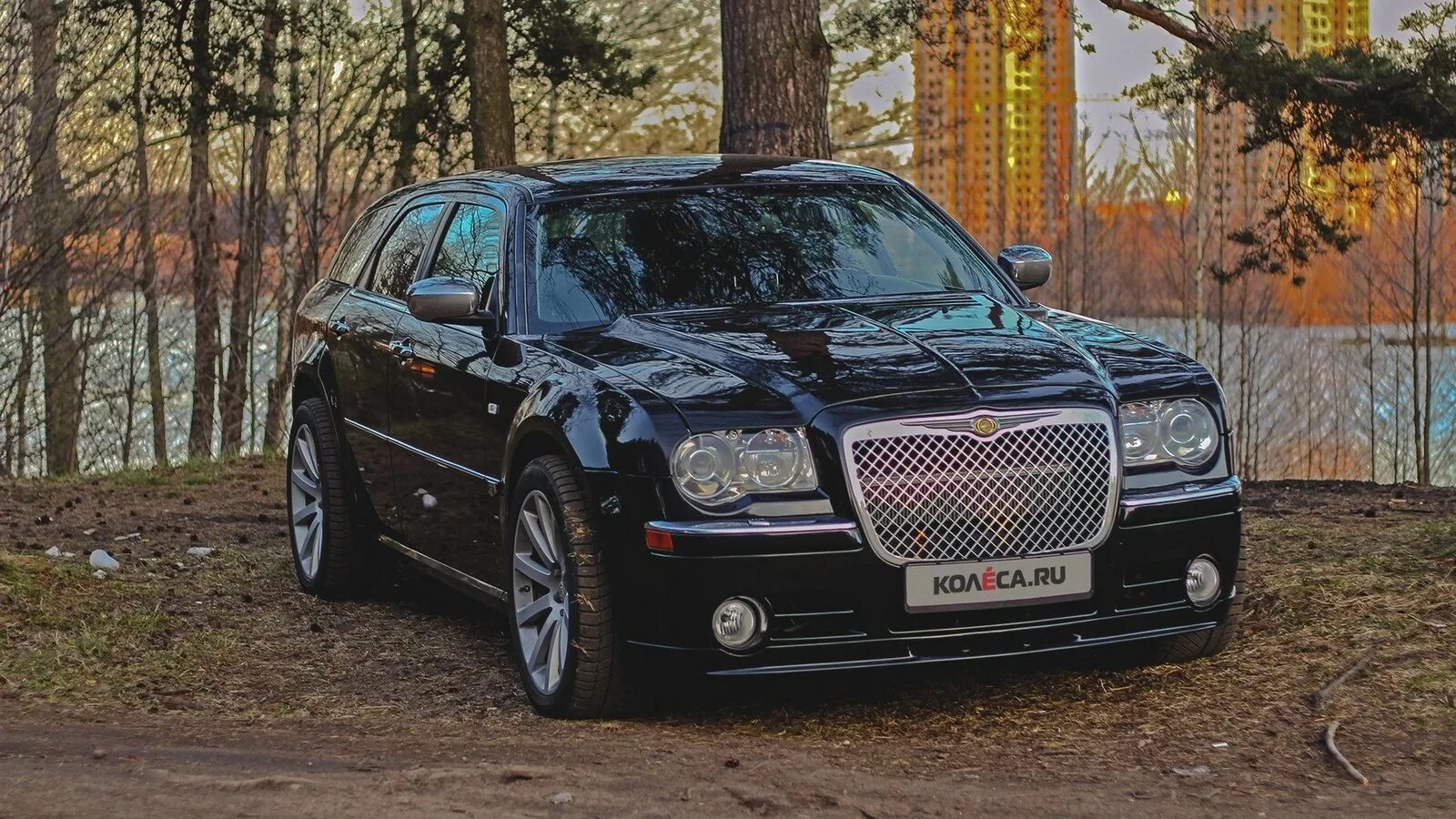 Chrysler 300c универсал. Крайслер 300с универсал СРТ. Крайслер 300с универсал полный привод. Chrysler 300 универсал.