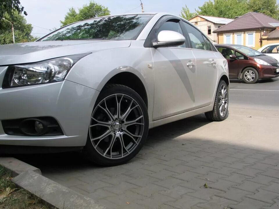 Литые диски 16 радиус круз. 5/105 R18 Chevrolet Cruze. Литье для Шевроле Круз на 16. Chevrolet Cruze диски r18. Диски r18 на Шевроле Круз.