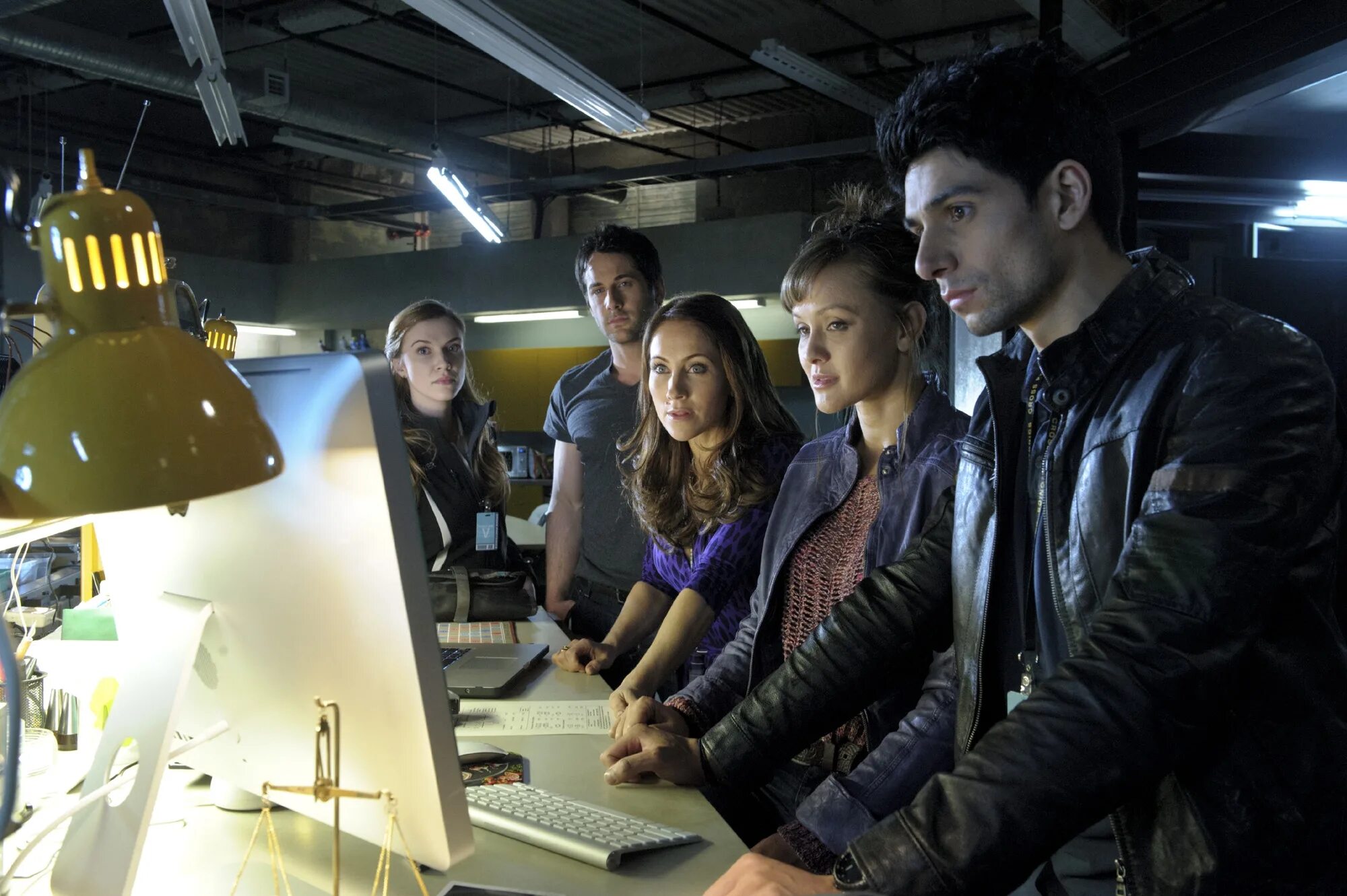 Рафаэль персонас фильмы. Исследователи фильм. Фильм измерение мира. Сериал новый мир юрского периода. Измеряя мир (dvd).