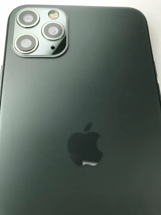 Айфон 11 подключение. Iphone 11 Pro. Iphone 11 Pro Max. Задняя панель iphone 11 Pro Max. 11 Pro Max 512 GB.