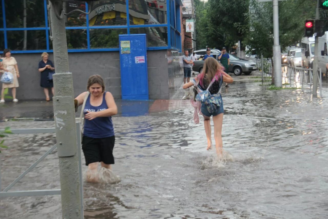 Во сколько закончится дождь сегодня. Дождь в Рязани. Дождь в Рязани сегодня. Синоптики Рязань. Гроза в Рязани.